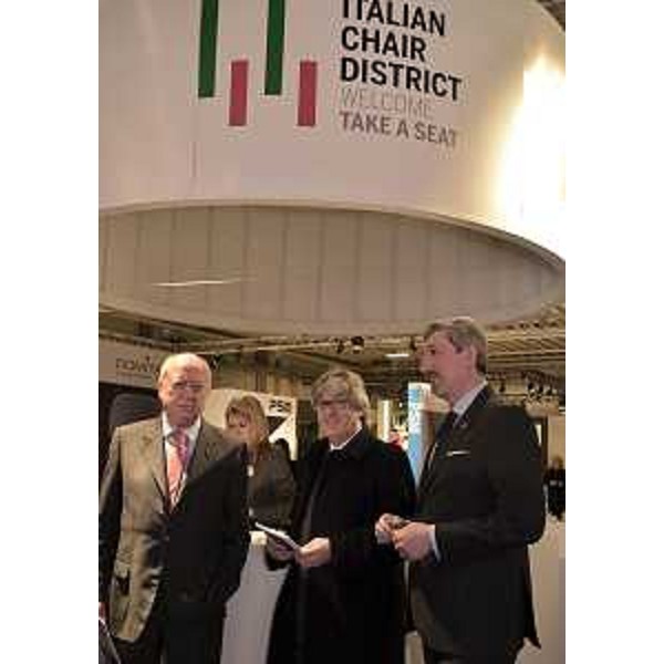 Alessandro Calligaris (Presidente Confindustria FVG), Renzo Tondo (Presidente Friuli Venezia Giulia) e Giusto Maurig (Presidente ASDI Distretto Sedia) all'inaugurazione di "Happy Business to You. Italian Contract & More", a PordenoneFiere. (Pordenone 15/02/12)