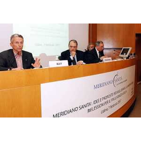 Riccardo Illy (Presidente Regione Friuli Venezia Giulia) ritratto durante l'intervento al Forum Ambrosetti Meridiano Sanità (Udine 07/02/07)