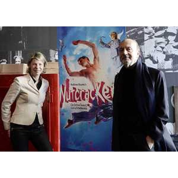 Federica Seganti (Assessore regionale Attività produttive) e Antonio Calenda (Direttore Teatro Stabile Friuli Venezia Giulia) alla presentazione di tre spettacoli particolarmente importanti de Il Rossetti-Teatro stabile del Friuli Venezia Giulia. (Trieste 06/03/12)