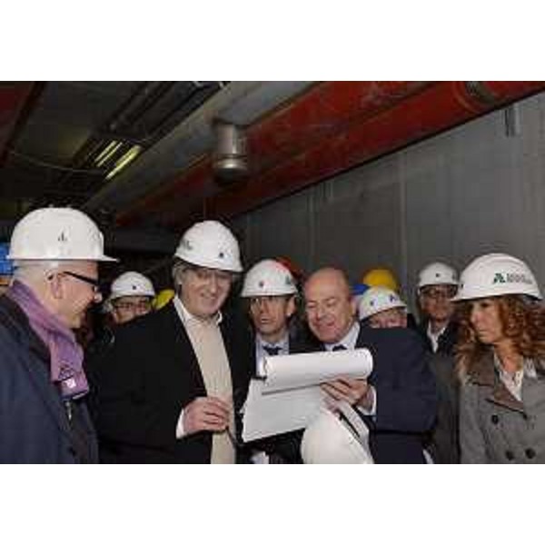 Renzo Tondo (Presidente Friuli Venezia Giulia) visita il cantiere del nuovo polo ospedaliero e della nuova centrale tecnologica destinata all'alimentazione energetica del "Santa Maria della Misericordia". (Udine 09/03/12)
