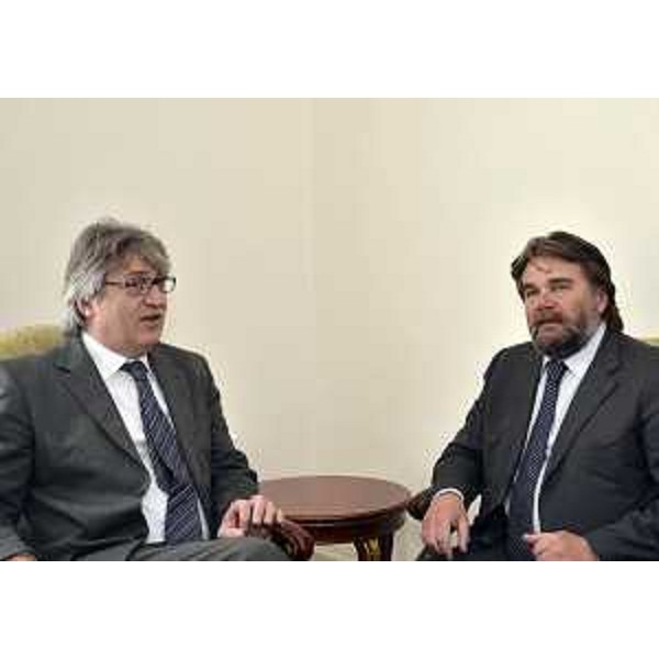 Renzo Tondo (Presidente Friuli Venezia Giulia) e Ivan Jakovcic (Governatore Contea Istriana) che ha partecipato come osservatore al vertice trilaterale delle Giunte regionali di Friuli Venezia Giulia, Veneto e Carinzia, nella sede della Regione FVG. (Trieste 16/03/12)