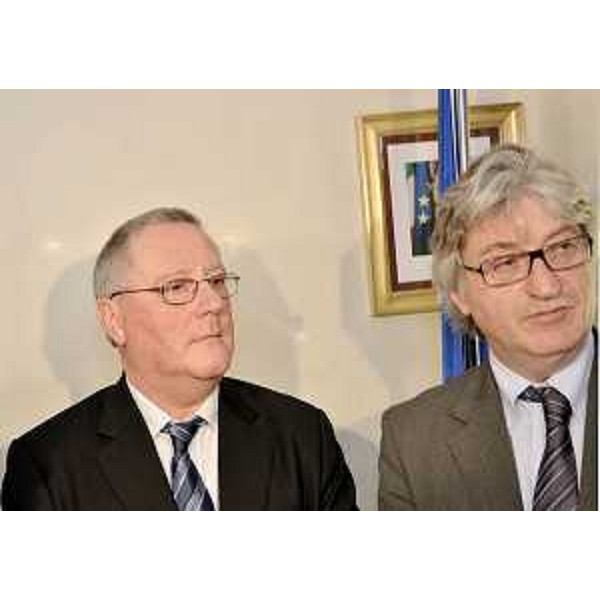 Brian Simpson (Presidente Commissione Trasporti e Turismo - Parlamento europeo) e Renzo Tondo (Presidente Friuli Venezia Giulia) nella sede della Regione. (Trieste 19/03/12)