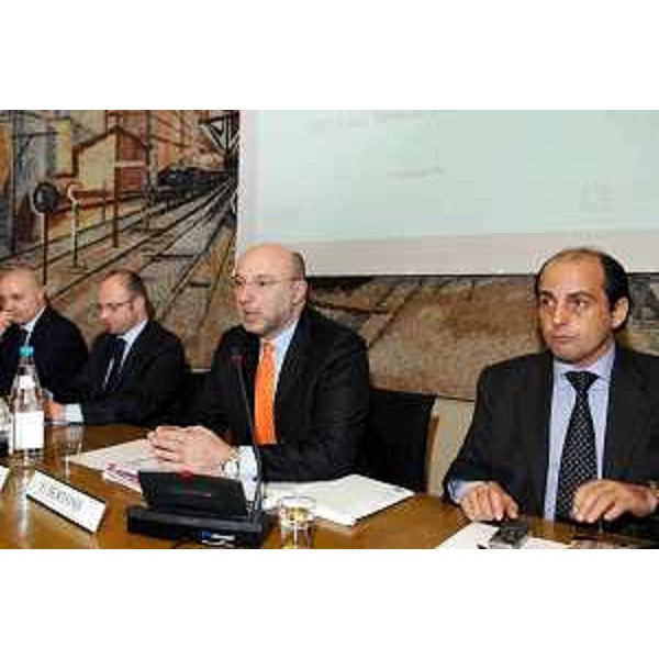 Enrico Bertossi (Assessore regionale alle attività produttive) con Josep Ejarque (Direttore di 'Turismo FVG') alla conferenza stampa per la presentazione al 'BIT 07' di Milano. (Udine 13/02/07)