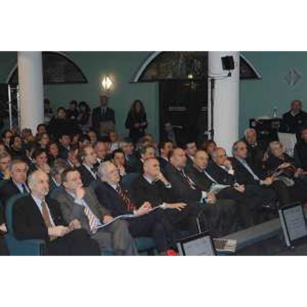 Milos Budin (Sottosegretario alle Politiche europee) con Alessandro Tesini (Presidente del Consiglio Regionale), Sergio Cecotti (Sindaco di Udine) e gli assessori regionali alla cerimonia di apertura di "Innovaction". (Udine 15/02/07)