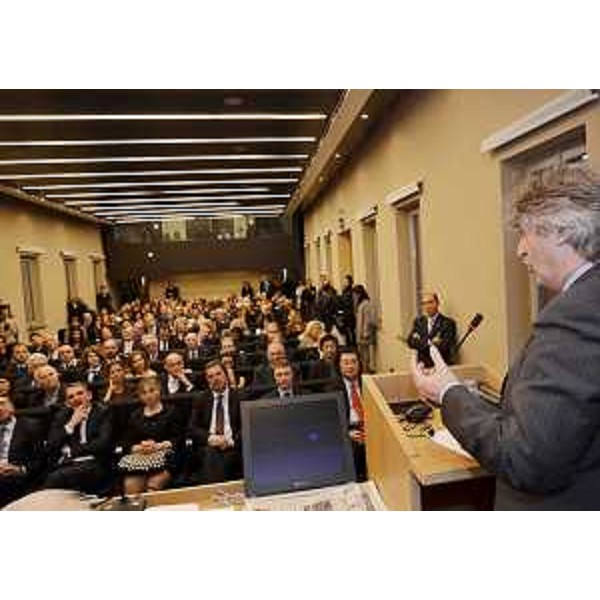 Renzo Tondo (Presidente Friuli Venezia Giulia) interviene all'inaugurazione della mostra "Realismo Socialista. Cecoslovacchia 1948-1989". (Villa Manin di Passariano 23/03/12)