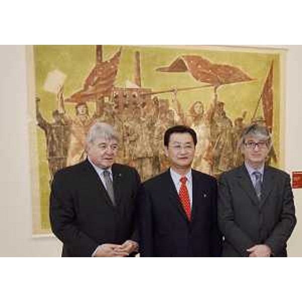Elio De Anna (Assessore regionale Cultura), Ri Kwang II (Ambasciatore Corea del Nord a Praga) e Renzo Tondo (Presidente Friuli Venezia Giulia) all'inaugurazione della mostra "Realismo Socialista. Cecoslovacchia 1948-1989". (Villa Manin di Passariano 23/03/12)