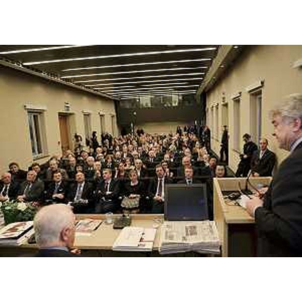 Elio De Anna (Assessore regionale Cultura) interviene all'inaugurazione della mostra "Realismo Socialista. Cecoslovacchia 1948-1989". (Villa Manin di Passariano 23/03/12)