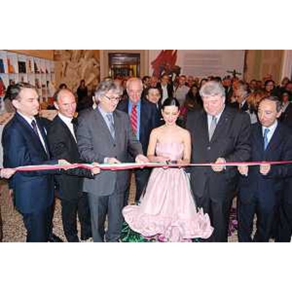 Renzo Tondo (Presidente Friuli Venezia Giulia) ed Elio De Anna (Assessore regionale Cultura) all'inaugurazione della mostra "Realismo Socialista. Cecoslovacchia 1948-1989". (Villa Manin di Passariano 23/03/12)