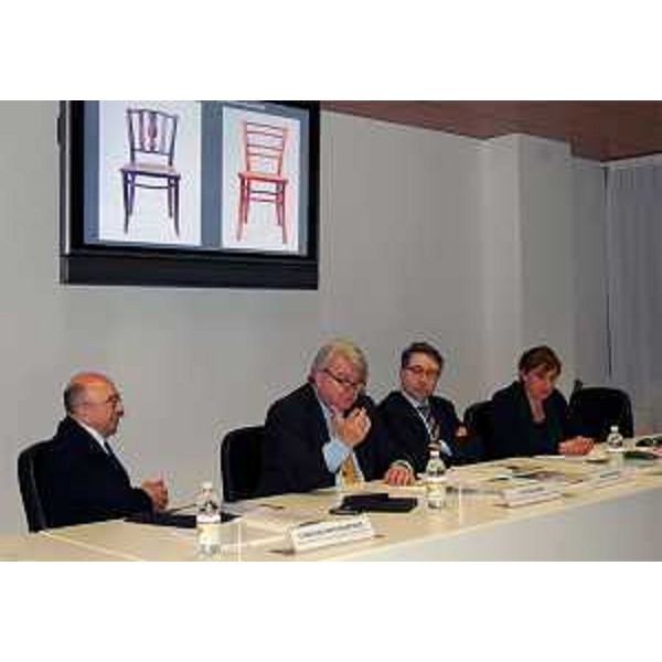 Giangiacomo Martines (Direttore Beni culturali e paesaggistici FVG), Elio De Anna (Assessore regionale Cultura), Augusto Viola (Direttore centrale Cultura, Sport, Relazioni internazionali e comunitarie) e Franca Merluzzi (Direttrice Centro Catalogazione Villa Manin) alla presentazione del volume "I beni culturali della Regione Friuli Venezia Giulia". (Udine 20/04/12)