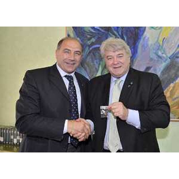 Giuseppe Abbagnale (Campione olimpico) ed Elio De Anna (Assessore regionale Sport) in Consiglio regionale. (Trieste 26/04/12)