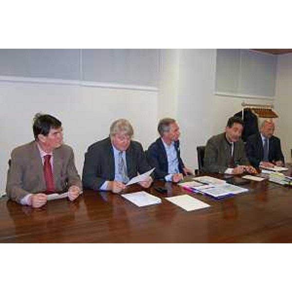 Giuliano Gemo (Vicepresidente regionale CONI), Elio De Anna (Assessore regionale Cultura e Sport), Roberto Novelli (Consigliere regionale) e Guido Germano Pettarin (Presidente regionale FIDAL) alla conferenza stampa di presentazione dell'avvio della Maratona Unesco. (Udine 27/04/12)