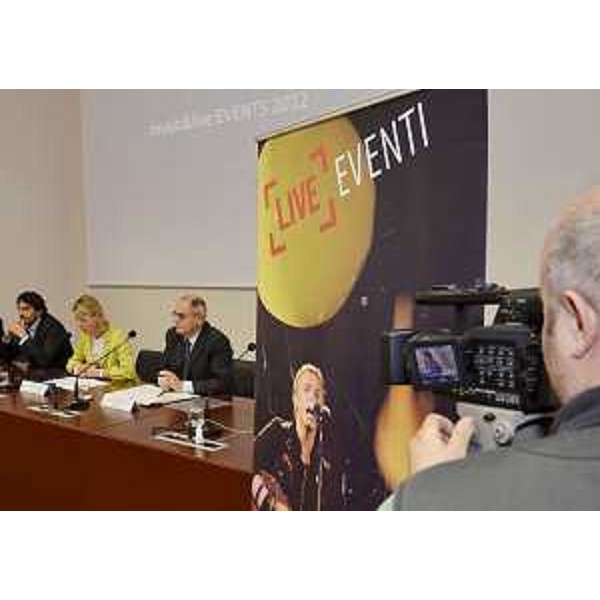 Alessandro Gaetano (Direttore marketing Agenzia TurismoFVG), Federica Seganti (Assessore regionale Attività produttive) ed Edi Sommariva (Direttore Agenzia TurismoFVG). (Trieste 30/04/12)