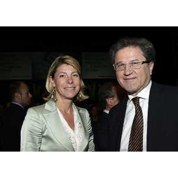 Federica Seganti (Assessore regionale Attività produttive) ed Edi Snaidero (Presidente Snaidero Group) all'assemblea generale di Confindustria Udine, promossa sul tema "Efficienza, innovazione, ambiente: il nostro futuro", al Teatro Nuovo. (Udine 03/05/12)