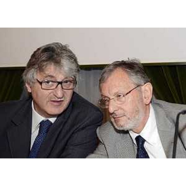 Renzo Tondo (Presidente Friuli Venezia Giulia) e Franco Belci (Segretario generale CGIL FVG) al convegno "La riforma possibile. Quale futuro per la sanità regionale" promosso dalla CGIL. (Udine 08/05/12)