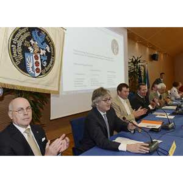 Renzo Tondo (Presidente Friuli Venezia Giulia) alla novantacinquesima assemblea generale della "Verband ehemaliger Weihenstephaner Brauereistudenten", nell'Auditorium della Regione. (Udine 12/05/12)