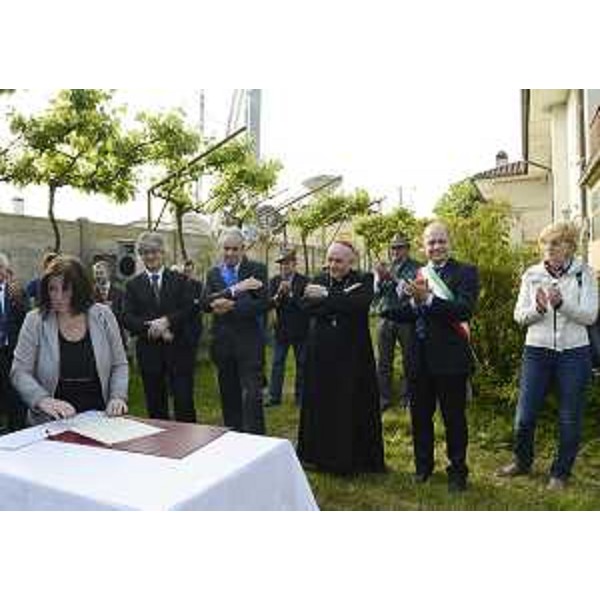 Renzo Tondo (Presidente Friuli Venezia Giulia) alla cerimonia per la posa della prima pietra del centro diurno della Legotecnica. (Colloredo di Prato 18/05/12)