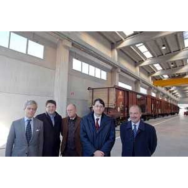 Lodovico Sonego (Assessore regionale alla pianificazione territoriale, energia, mobilità e infrastrutture di trasporto) con Vittorio Brancati (Sindaco di Gorizia) e Enrico Gherghetta (Presidente della Provincia di Gorizia) all'inaugurazione del nuovo terminal ferroviario di Gorizia. (Gorizia 16/02/07)