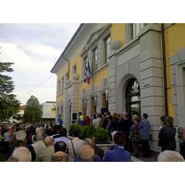 Il Teatro Plinio Clabassi nel giorno dell'inaugurazione. (Sedegliano 19/05/12)