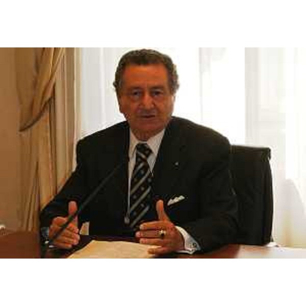 Paolo Dell'Anno (Consulente giuridico Ministro Ambiente) durante l'illustrazione dell'Accordo di Programma sulla bonifica del Sito inquinato di Interesse Nazionale (SIN) di Trieste. (Trieste 28/05/12)