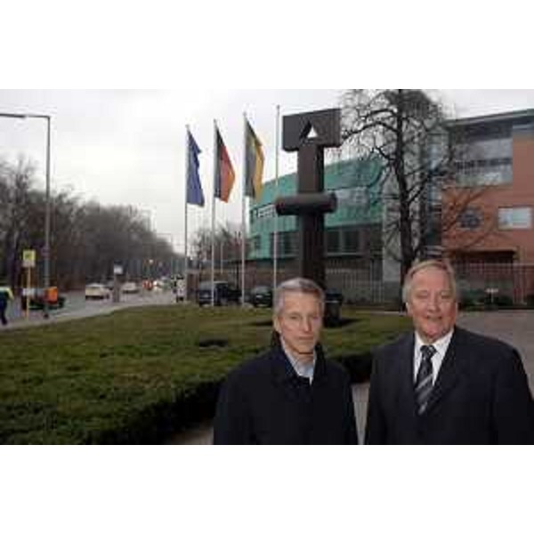 Riccardo Illy (Presidente Regione Friuli Venezia Giulia e Presidente ARE) con Peter Straub (Presidente Baden Wurttemberg) ritratti in occasione del Presidium ARE. (Berlino 22/02/07)