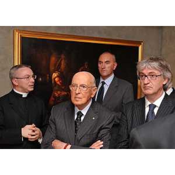 Don Alessio Geretti illustra la mostra "I Bambini e il Cielo" a Giorgio Napolitano (Presidente Repubblica) accompagnato da Renzo Tondo (Presidente Friuli Venezia Giulia) e Maurizio Franz (Vicepresidente Consiglio regionale FVG). (Illegio 29/05/12)