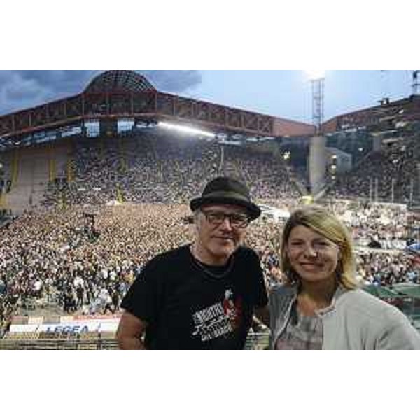 Federica Seganti (assessore regionale Attività Produttive) con il dj di Montecarlo Night, Nick The Nightfly allo stadio Rocco prima del concerto di Bruce Springsteen. (Trieste, 11/06/2012)