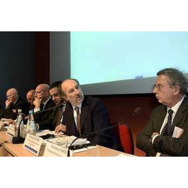 Riccardo Riccardi (assessore regionale Infrastrutture) durante il seminario sulla Macroregione Adriatico-Ionica. (Trieste, 12/06/2012)
