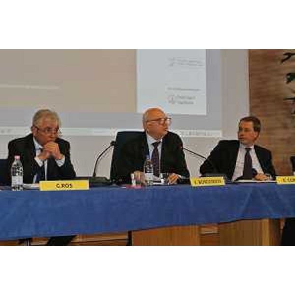 Presentazione Rapporto OASI 2011, curato dal CeRGAS, Centro Ricerche sulla Gestione dell'Assistenza Sanitaria e sociale della Bocconi di Milano. (Udine 15/06/12)