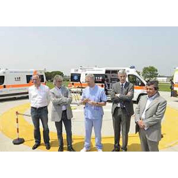 Renzo Tondo (Presidente Friuli Venezia Giulia) alla cerimonia di consegna delle nuove ambulanze per i presidi di Palmanova e Latisana. (Palmanova 20/06/12)