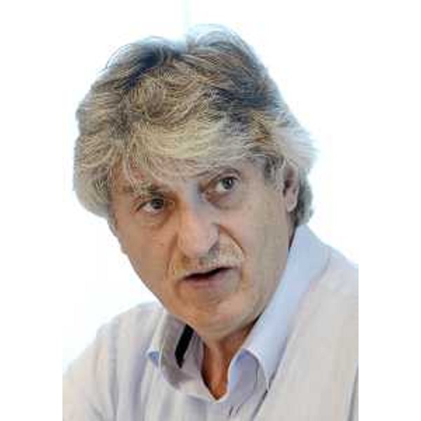 Renzo Tondo (Presidente Friuli Venezia Giulia) presiede la riunione della Giunta regionale. (Udine 21/06/12)