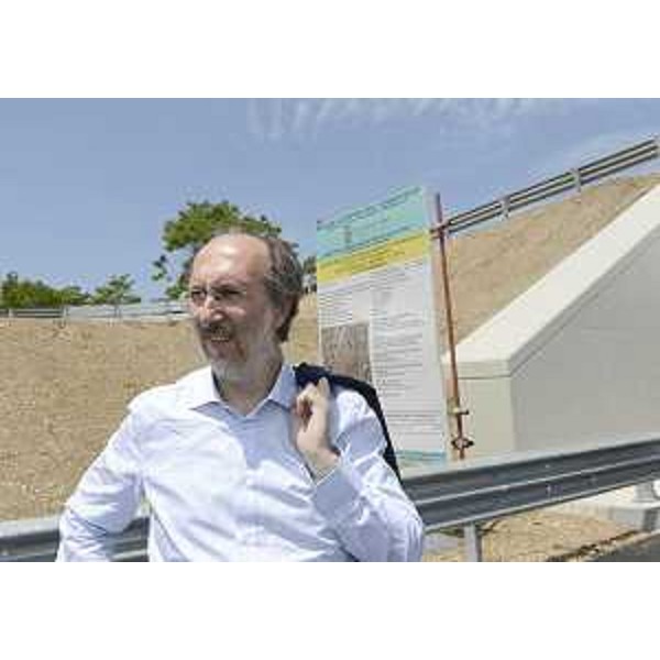 Riccardo Riccardi (Assessore regionale Infrastrutture) all'inaugurazione della variante di Premariacco. (Buttrio 22/06/12)