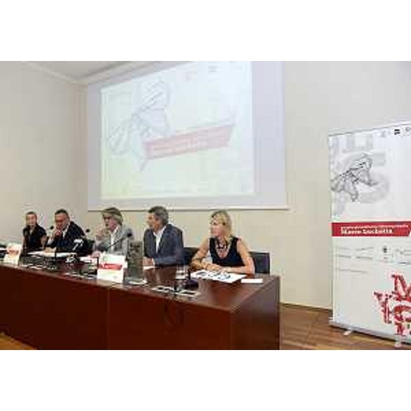Giovanni Marzini (Caporedattore TGR FVG), Renzo Tondo (Presidente Friuli Venezia Giulia), Enzo Angiolini (Presidente Fondazione Luchetta Ota D'Angelo Hrovatin) e Federica Seganti (Assessore regionale Attività produttive) alla presentazione dei vincitori del IX Premio giornalistico internazionale Marco Luchetta. (Trieste 03/07/12)