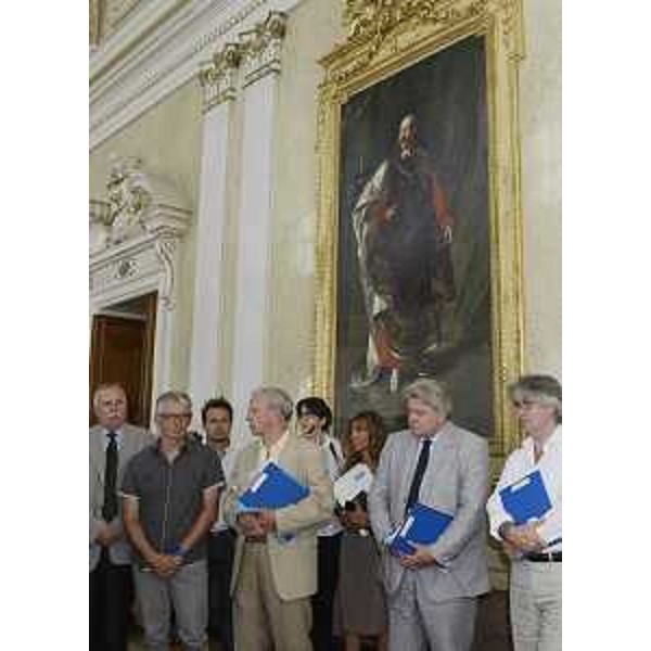 Emilio Felluga (Presidente CONI FVG), Elio De Anna (Assessore regionale Sport) e Renzo Tondo (Presidente Friuli Venezia Giulia) salutano gli atleti che parteciperanno alle Olimpiadi e Paralimpiadi "Londra 2012", nella sede della Regione. (Trieste 06/07/12)