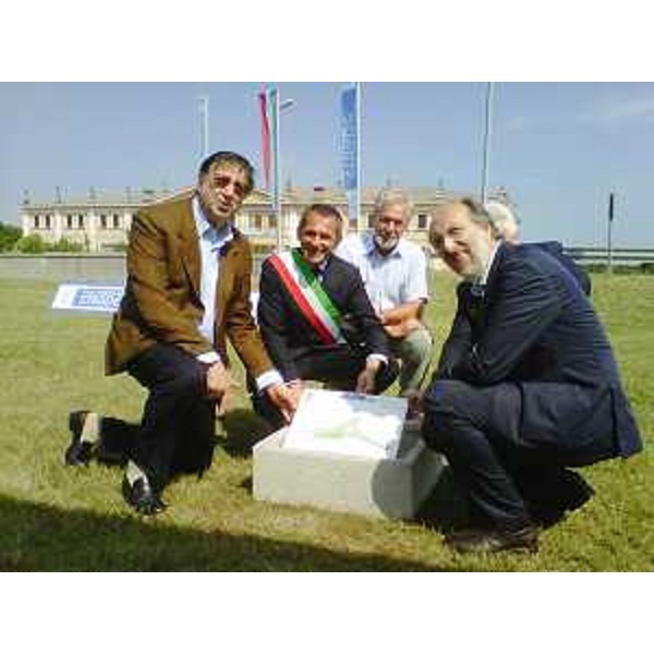 Giorgio Santuz (Presidente FVG Strade), Fabio Marchetti (Sindaco Codroipo) e Riccardo Riccardi (Assessore regionale Infrastrutture e Mobilità) alla cerimonia di inaugurazione dei lavori per la nuova rotatoria che sorgerà al km 106+980 della strada stradale 13. (Codroipo 07/07/12)