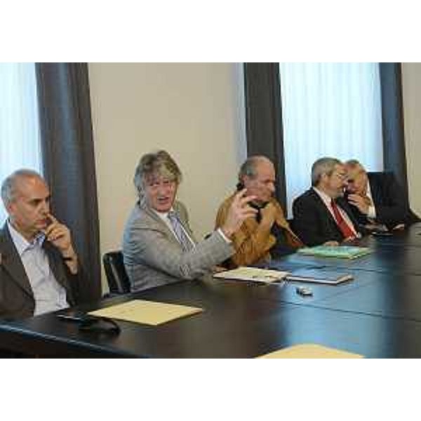 Renzo Tondo (Presidente Friuli Venezia Giulia) interviene alla conferenza stampa di presentazione dell' "Anteprima Bianco&Nero". (Udine 09/07/12)