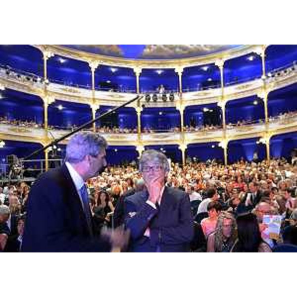 Enzo Angiolini (Presidente Fondazione Luchetta Ota D'Angelo Hrovatin) e Renzo Tondo (Presidente Friuli Venezia Giulia) alla serata di premiazione "I nostri Angeli" per il IX Premio giornalistico internazionale Marco Luchetta, al Politeama Rossetti. (Trieste 12/07/12)