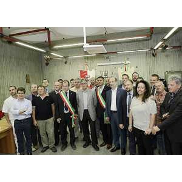 Mario Anzil (Sindaco Rivignano), Renzo Tondo (Presidente Friuli Venezia Giulia), Fabrizio Mattiussi (Sindaco Teor) e Riccardo Riccardi (Assessore regionale Infrastrutture, Mobilità, Pianificazione territoriale, Lavori pubblici) all'incontro pubblico per l'avvio dell'iter che dovrebbe portare all'unificazione dei Comuni di Rivignano e Teor. (Rivignano 21/07/12)