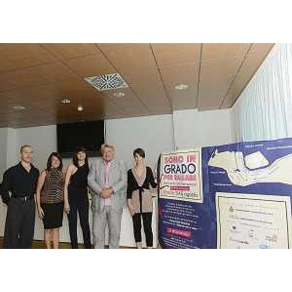 Elio De Anna (Assessore regionale Cultura) alla presentazione del Festival di balli internazionali "Sono in Grado per ballare". (Udine 23/07/12)