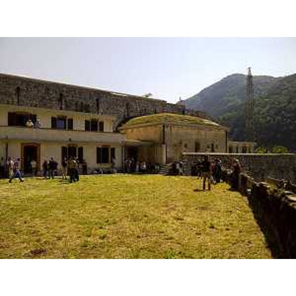 Il restaurato Forte Col Badin. (Chiusaforte 27/07/12)