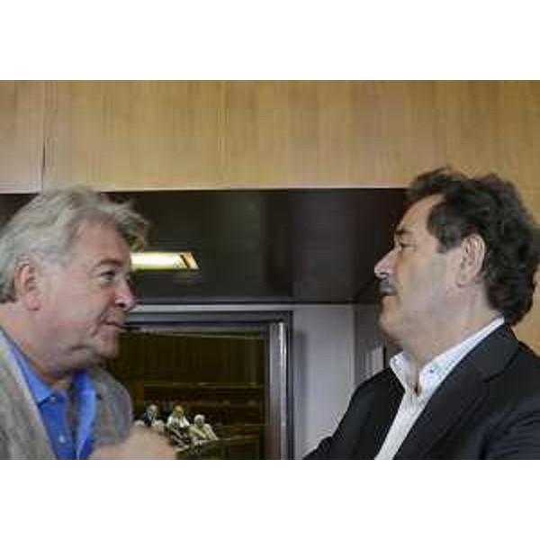 Elio De Anna (Assessore regionale Autonomie locali e Coordinamento Riforme) e Mario Pezzetta [Presidente ANCI (Associazione Nazionale Comuni Italiani) FVG] durante la seconda giornata di audizioni sul riordino delle Province, in Consiglio regionale. (Trieste 23/08/12)