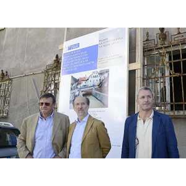Giorgio Santuz (Presidente FVG Strade), Riccardo Riccardi (Assessore regionale Infrastrutture) e Franco Baritussio (Consigliere regionale) alla consegna dei lavori per il nuovo ponte sul rio Bartolo, sul collegamento viario fra le statali 13 "Pontebbana" e 54 "del Friuli". (Tarvisio 28/08/12)
