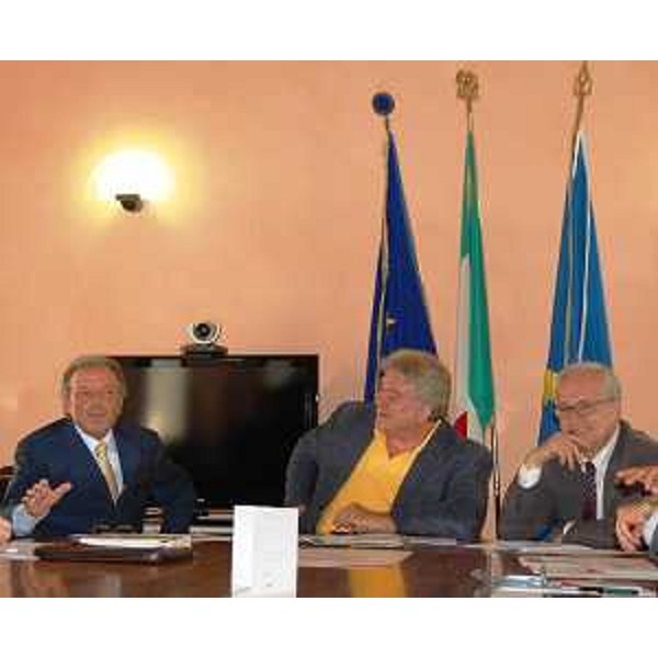 Beniamino Prior (Tenore), Elio De Anna (Assessore regionale Cultura) e Alberto Marchiori (Presidente Fondazione cardinale Celso Costantini). (Pordenone 07/09/12)