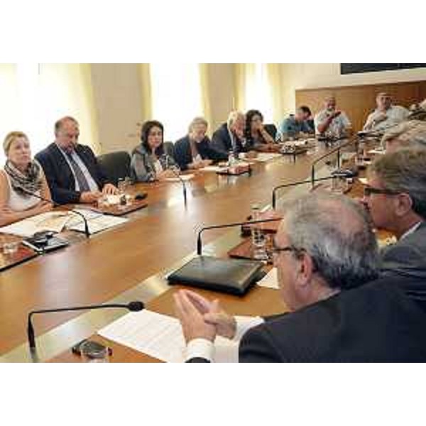 Sandra Savino (Assessore regionale Programmazione) e Roberto Cosolini (Sindaco Trieste) alla riunione del Tavolo sulla Ferriera, nella sede della Regione. (Trieste 10/09/12)