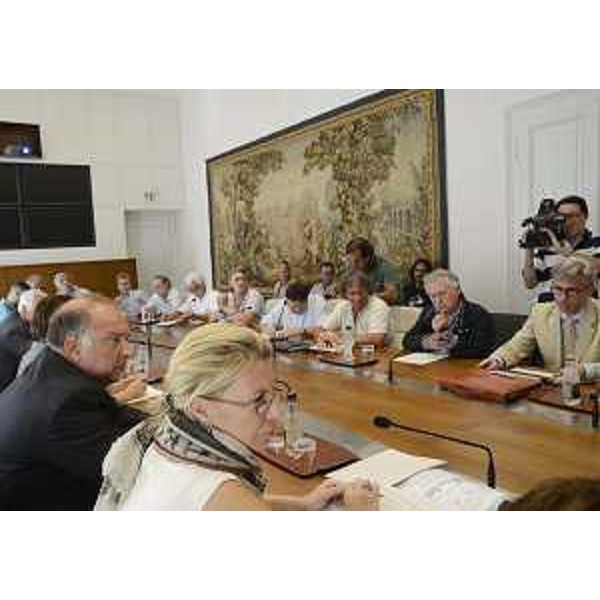 Roberto Cosolini (Sindaco Trieste) e Sandra Savino (Assessore regionale Programmazione) alla riunione del Tavolo sulla Ferriera, nella sede della Regione. (Trieste 10/09/12)