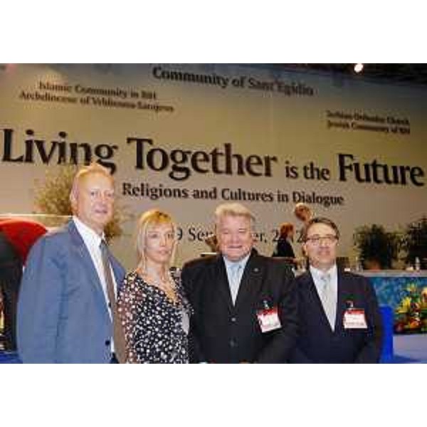 Luciano Pozzecco (Direttore Servizio integrazione europea Regione FVG), Sara Tesi (Servizio integrazione europea Regione FVG), Elio De Anna (Assessore Relazioni internazionali Regione FVG) e Augusto Viola (Direttore centrale Relazioni internazionali Regione FVG). (Sarajevo 10/09/12)