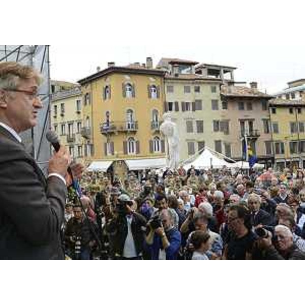 Renzo Tondo (Presidente Friuli Venezia Giulia) interviene all'inaugurazione della XVIII edizione di "Friuli Doc". (Udine 13/09/12)