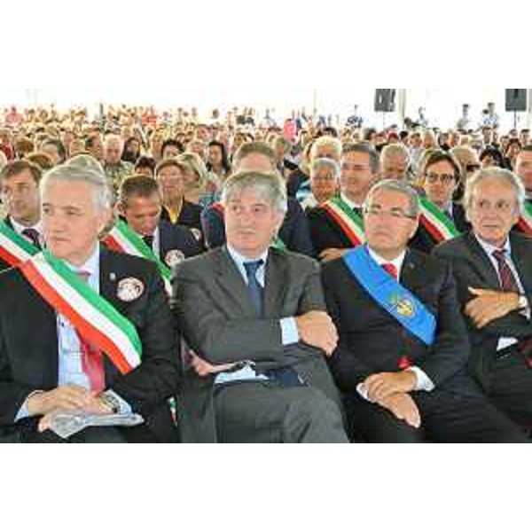 Mario Cristofoli (Sindaco Castions di Strada), Renzo Tondo (Presidente Friuli Venezia Giulia) e Pietro Fontanini (Presidente Provincia Udine) al 54° congresso provinciale dell'AFDS-Associazione Friulana Donatori di Sangue. (Castions di Strada 16/09/12)
