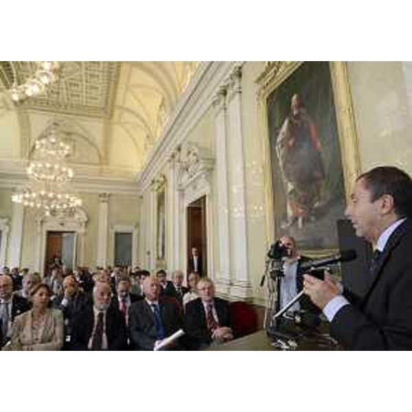 Intervento di Francesco Profumo (Ministro Istruzione, Università e Ricerca) alla presentazione del bando "Smart Cities and Communities and Social Innovation", nella sede della Regione. (Trieste 19/09/12)