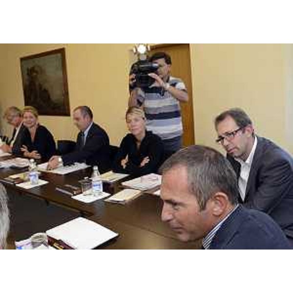 Fabio Marchetti (Sindaco Codroipo) dà il benvenuto alla Giunta regionale, oggi riunita in Villa Manin. (Passariano 20/09/12)