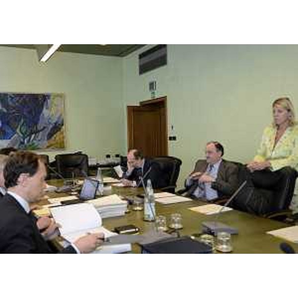 Luca Ciriani (Vicepresidente FVG e assessore regionale Salute, Integrazione socio sanitaria, Politiche sociali, Protezione civile) presiede la riunione della Giunta regionale. (Trieste 27/09/12)